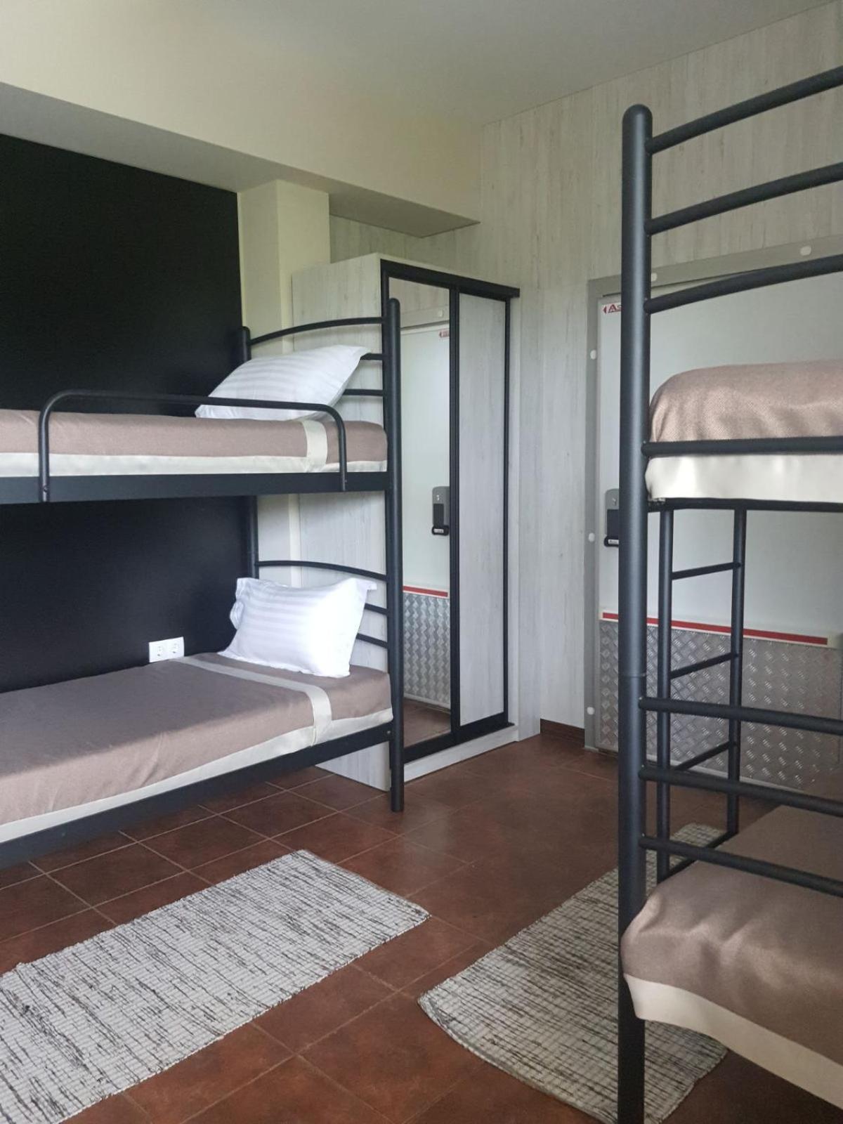 Tulipan Hotel Aquapark Vyshkove Bagian luar foto