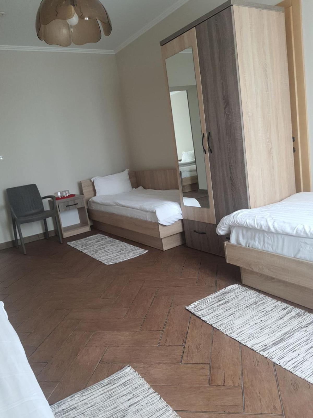 Tulipan Hotel Aquapark Vyshkove Bagian luar foto