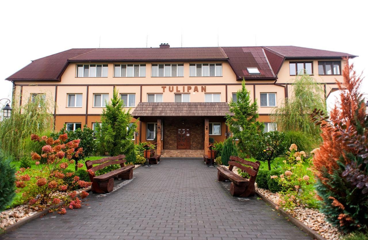 Tulipan Hotel Aquapark Vyshkove Bagian luar foto